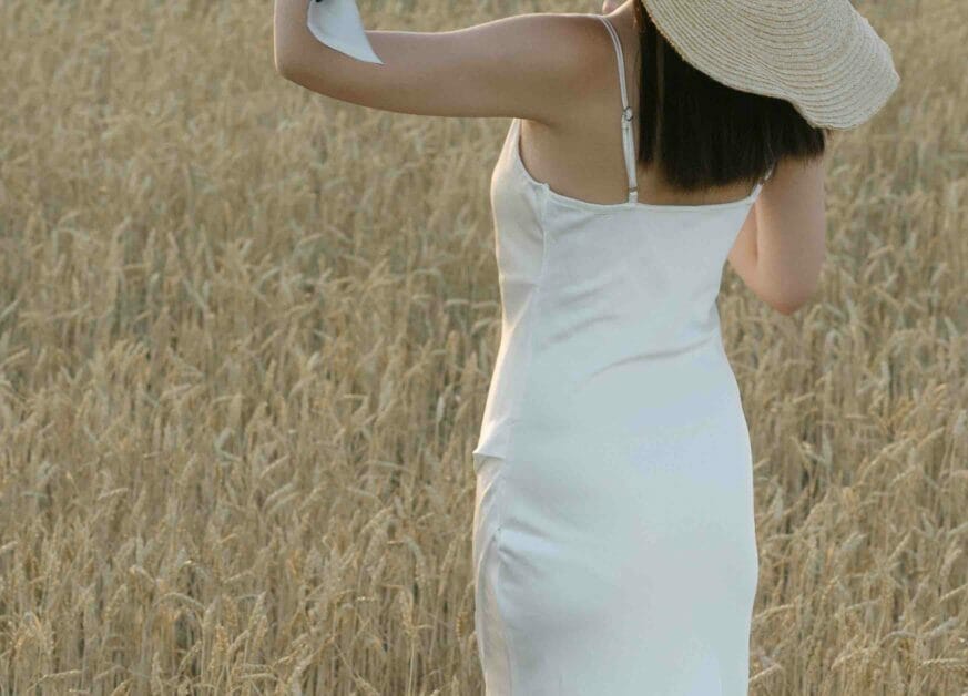 woman in white sleeve dress
