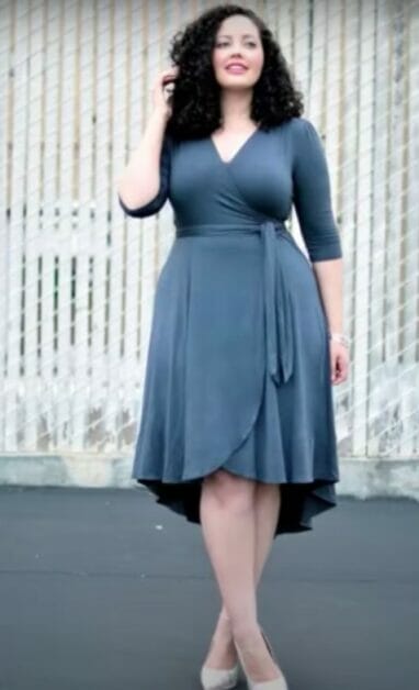 full figured woman wearing a pretty A line flowy dress